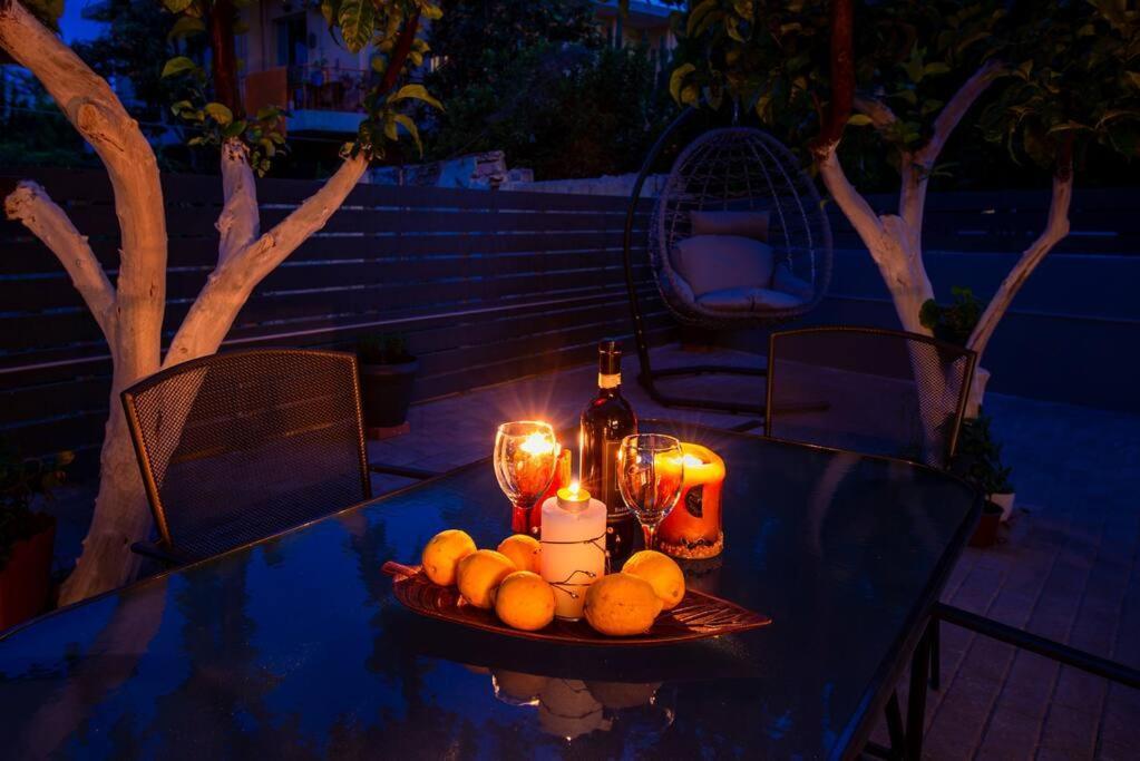 Lemon Garden Stylish Private Apartment Calamata Exterior foto