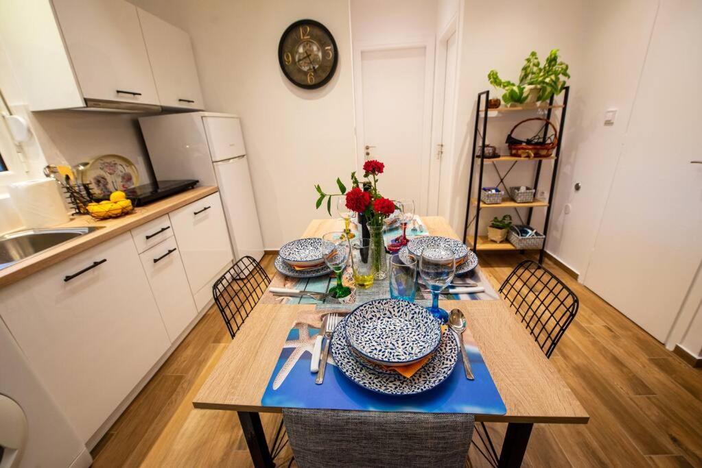 Lemon Garden Stylish Private Apartment Calamata Exterior foto